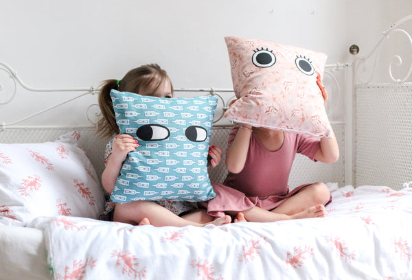 duvet set - leafy sea dragons pink