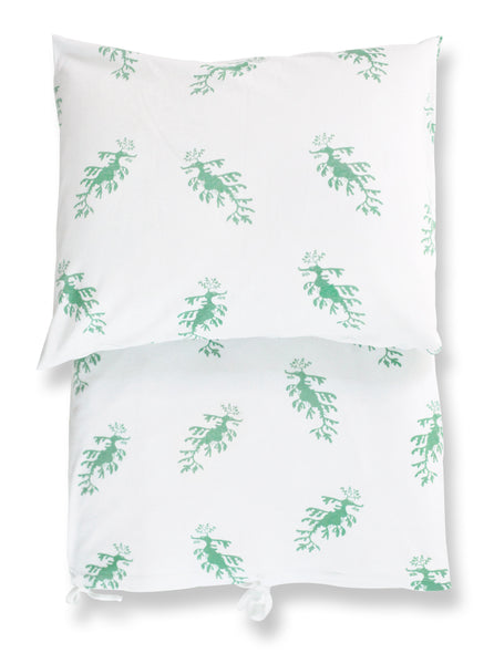 duvet set - leafy sea dragons green